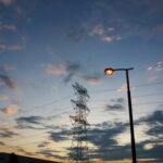 朝焼け　鉄塔と街路灯のコラボ♪