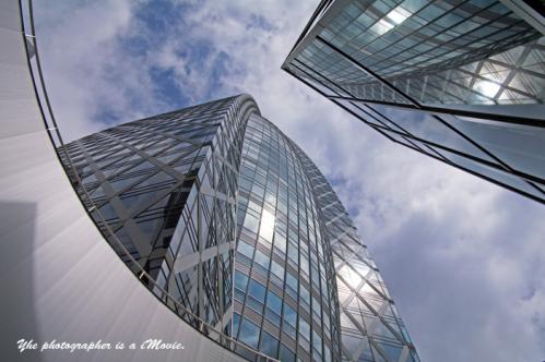 モード学園コクーンタワー